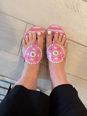 Jack Rogers Pink Floral Medallion Women's Thong Sandals Rubber